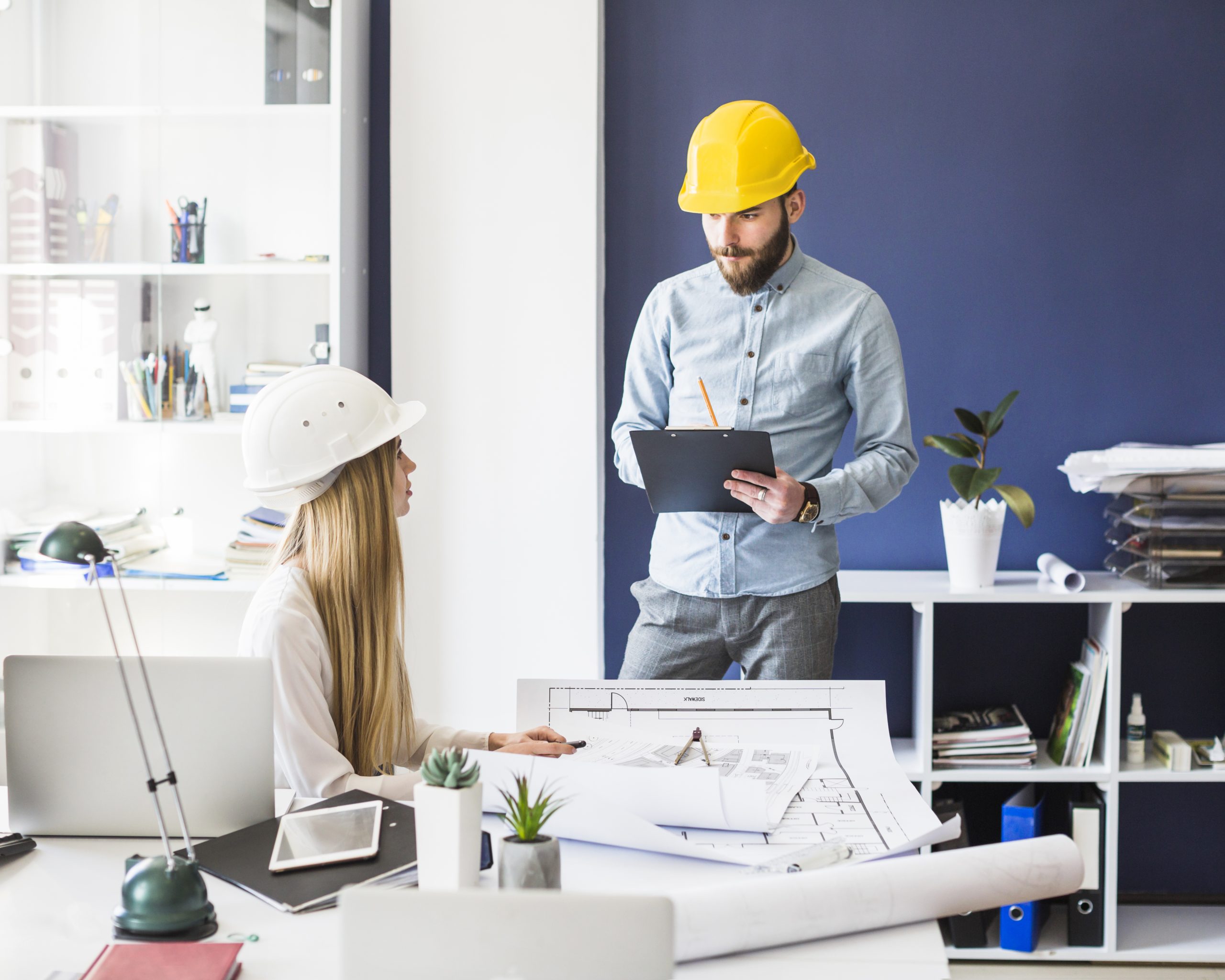 image signifying the importance of establishing construction contract for BIM projects.