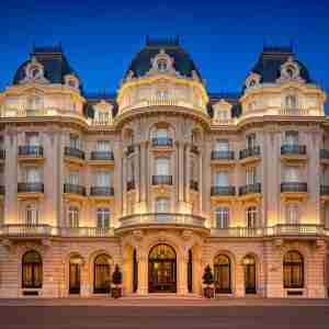 exterior of hotel constructed using 3d BIM modeling services.