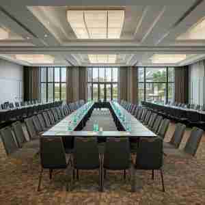 meeting room for office building constructed using structural BIM services.
